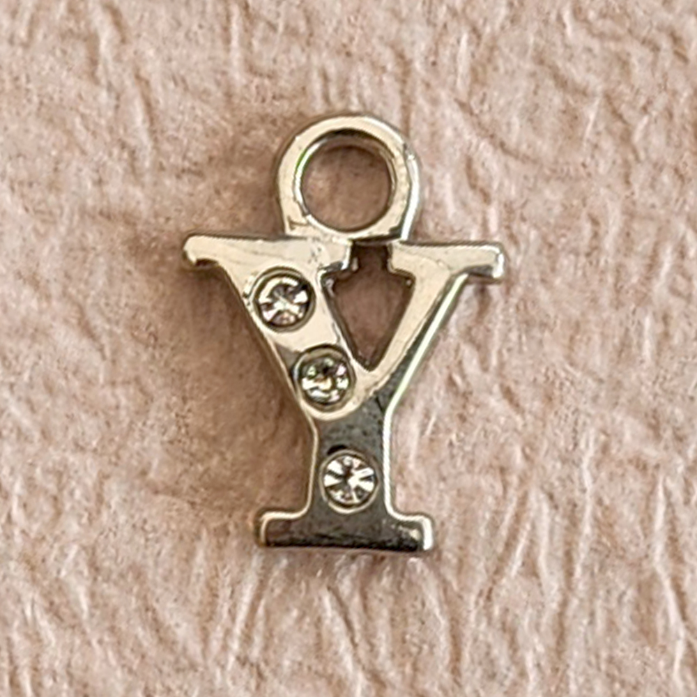 ǰ 