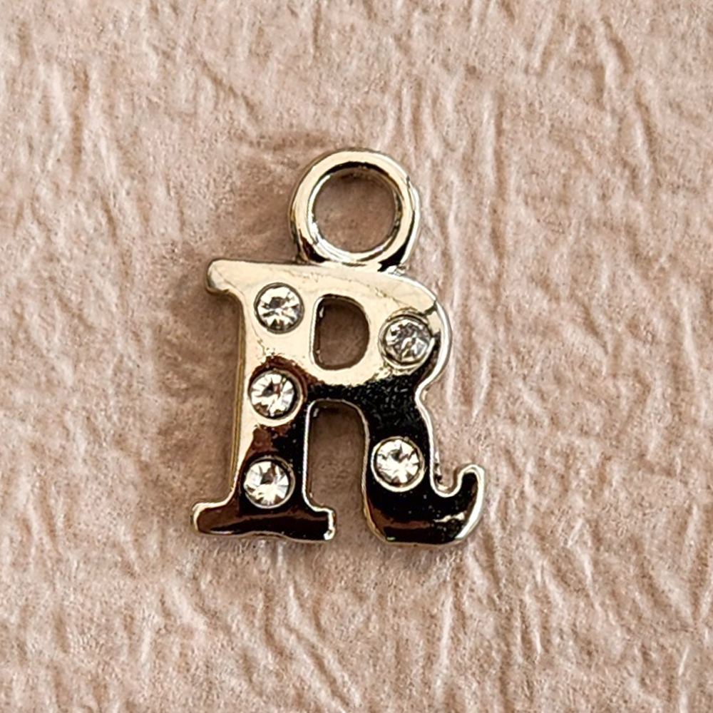 ǰ 