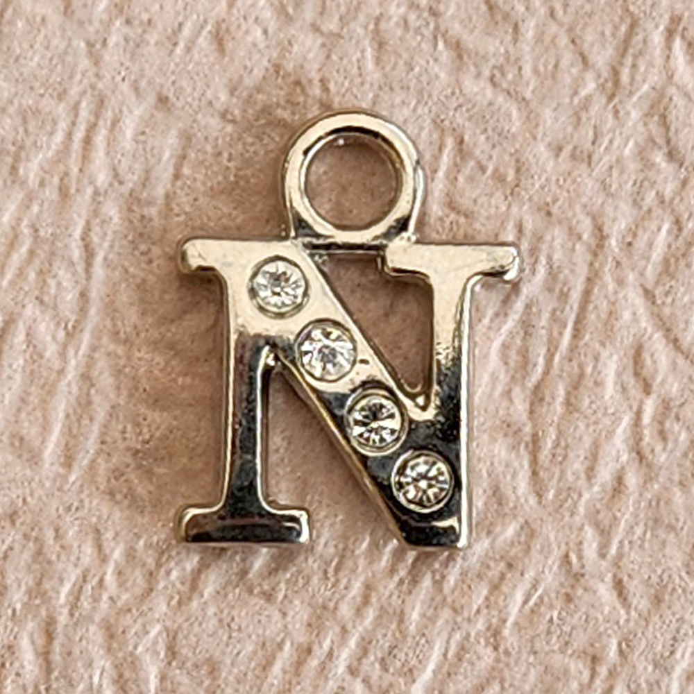 ǰ 