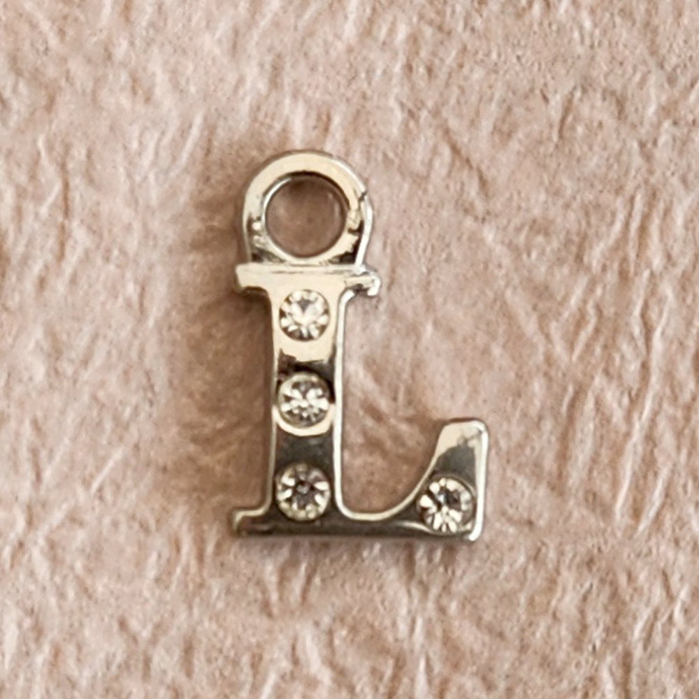 ǰ 
